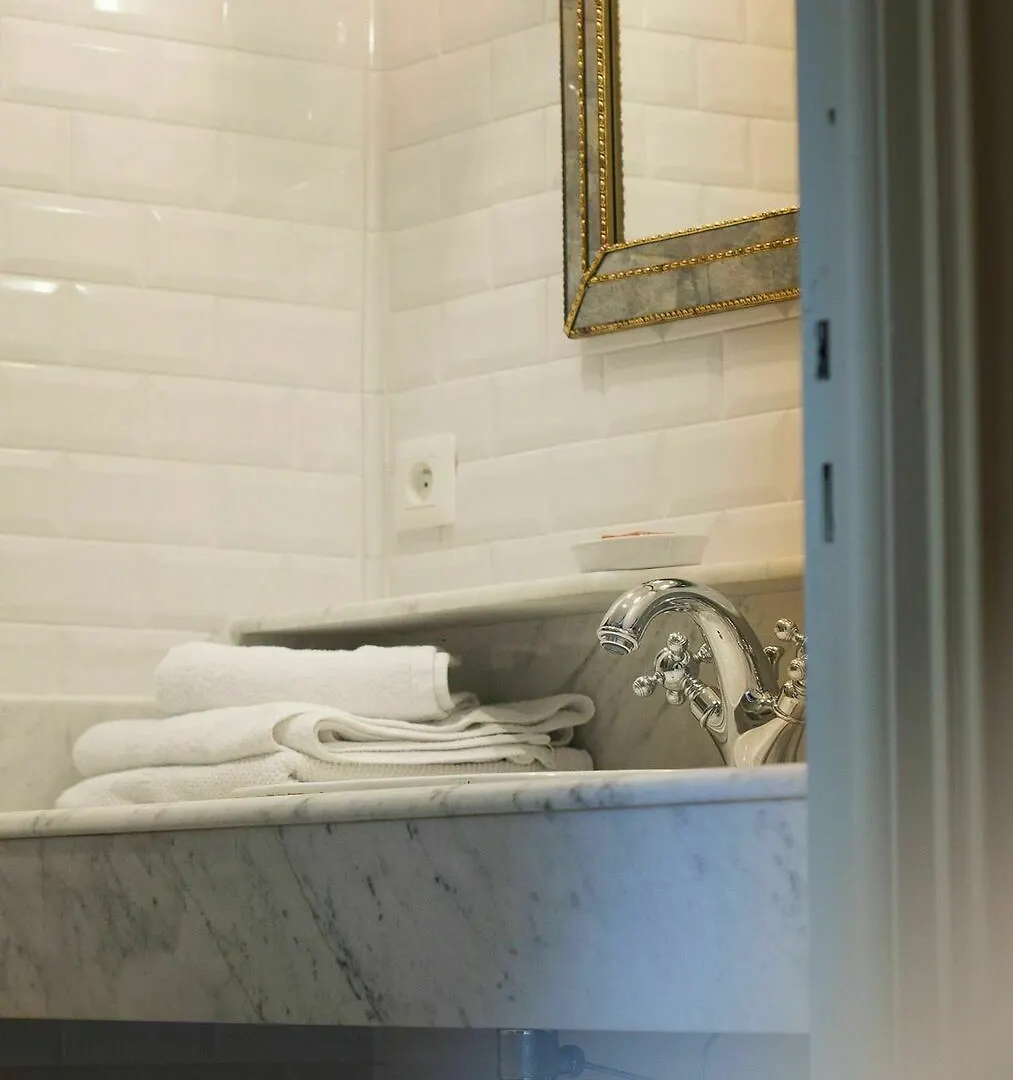 ホテル Chambre D'Hotes Au Coeur D'アヴィニョン